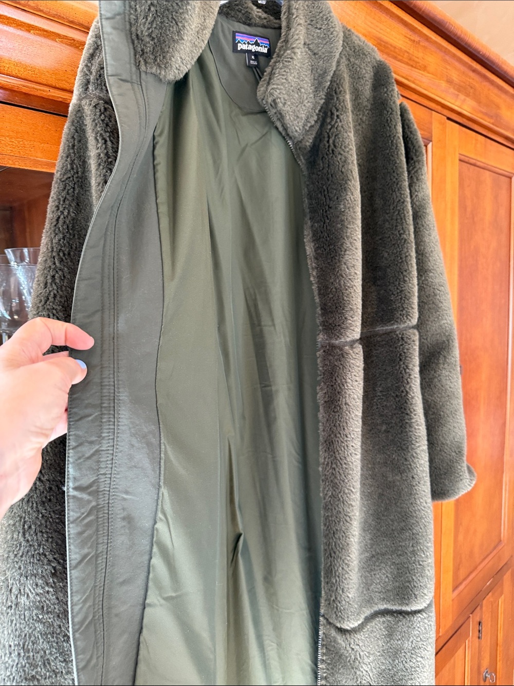 Patagonia Olive Green Teddy Fleece Coat - Picture 5 of 5